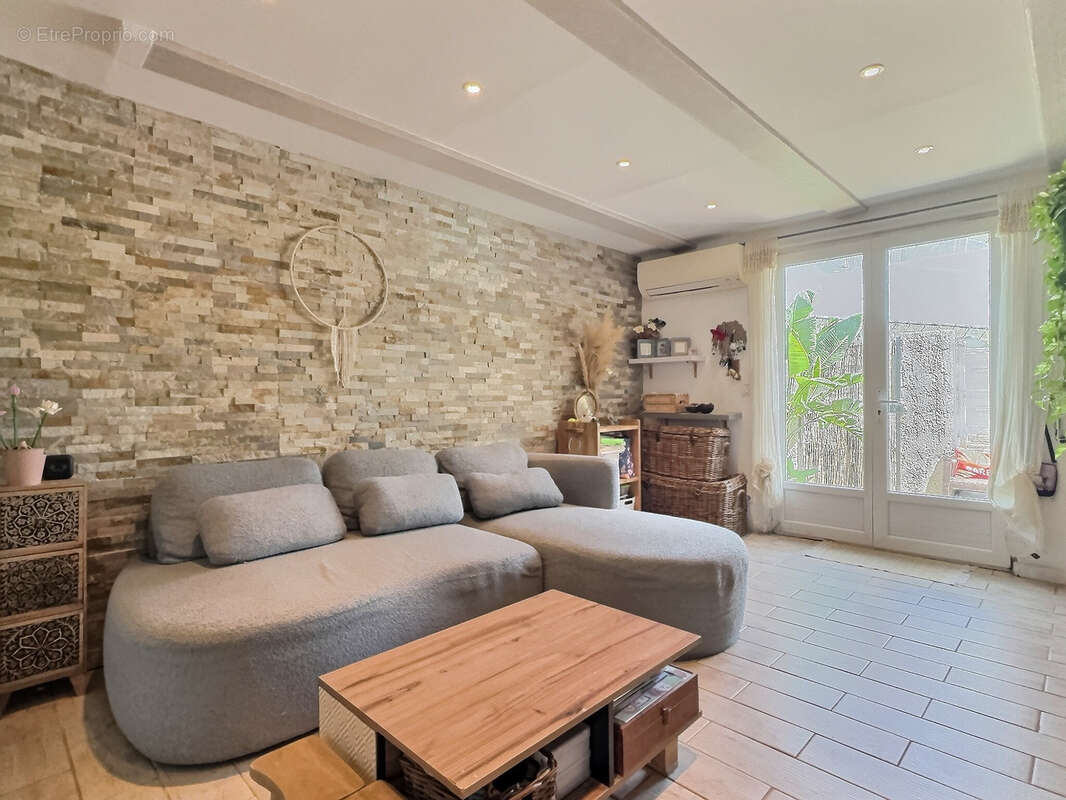 Appartement à CARQUEIRANNE