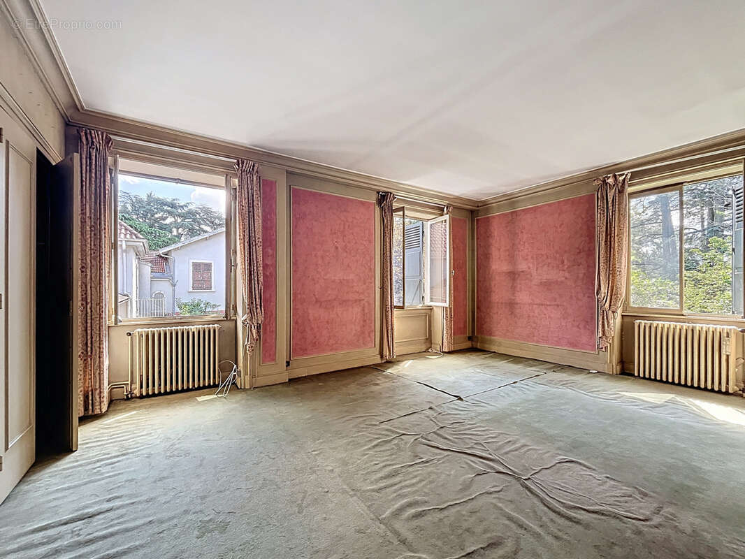 Maison à FRANCHEVILLE