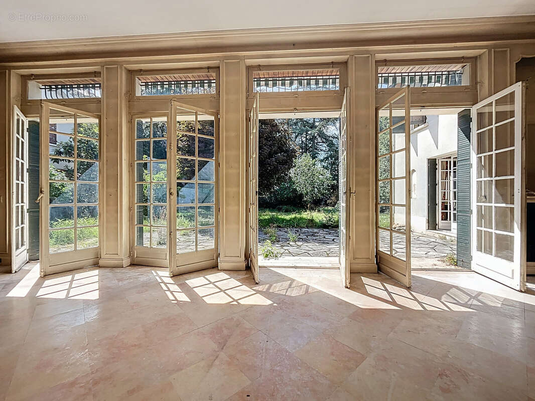 Maison à FRANCHEVILLE