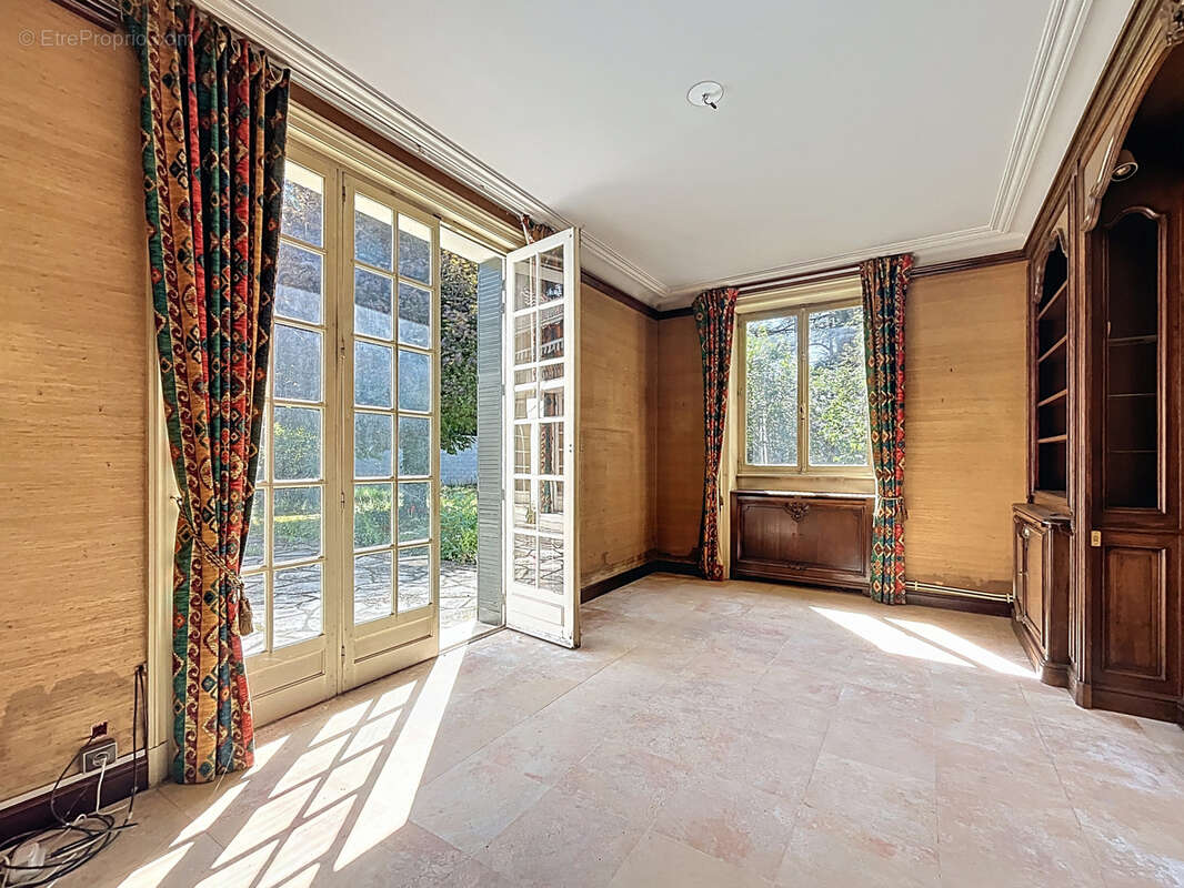 Maison à FRANCHEVILLE