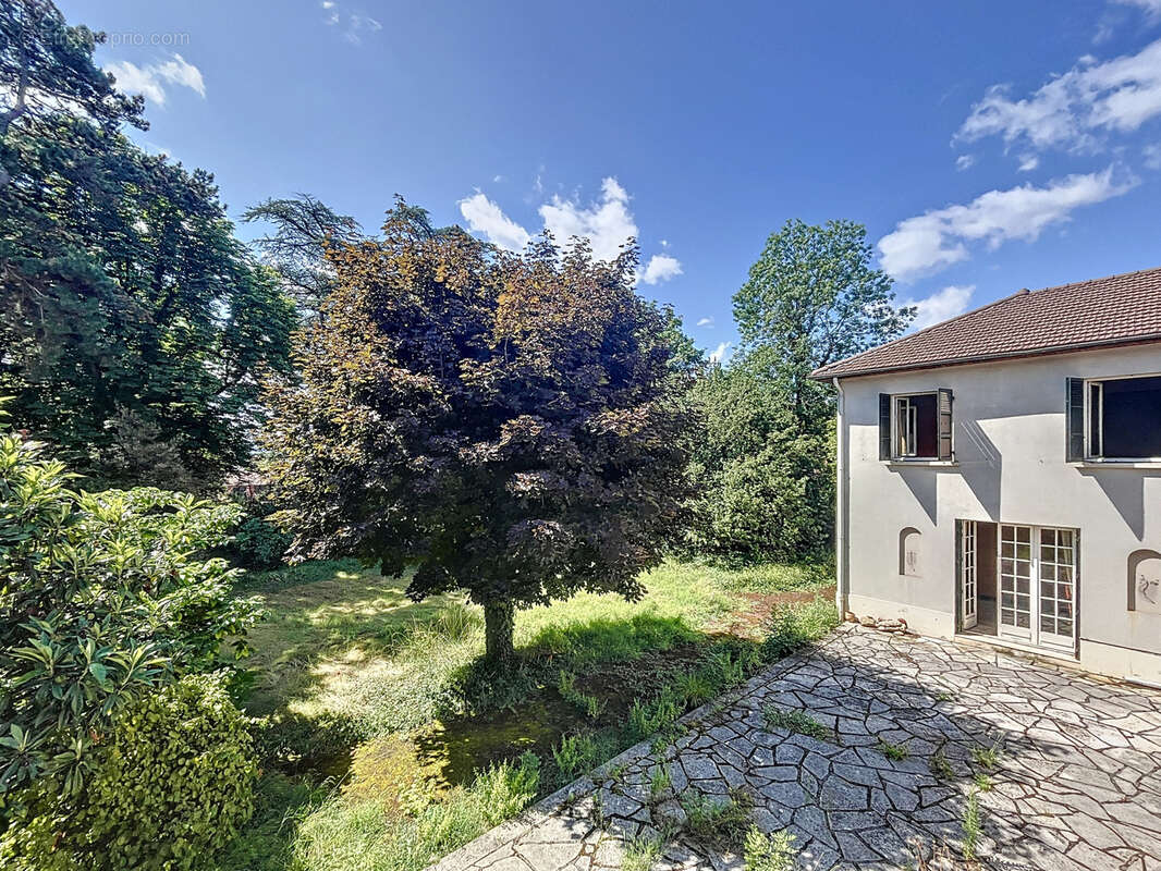 Maison à FRANCHEVILLE