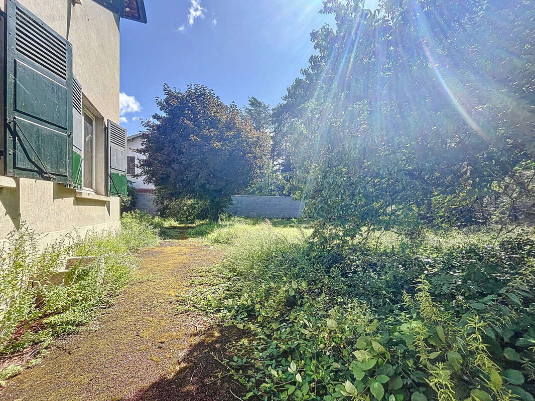 Maison à FRANCHEVILLE