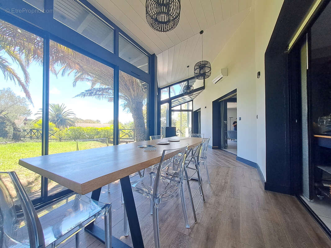 Maison à SAINT-PIERRE-D&#039;IRUBE