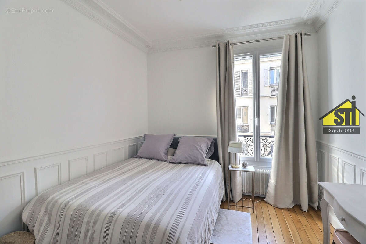 Appartement à PARIS-14E