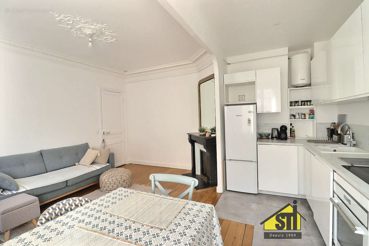 Appartement à PARIS-14E