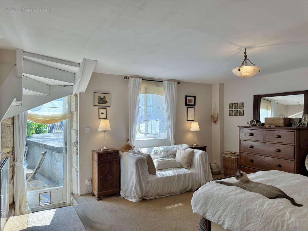 Maison à MONFLANQUIN