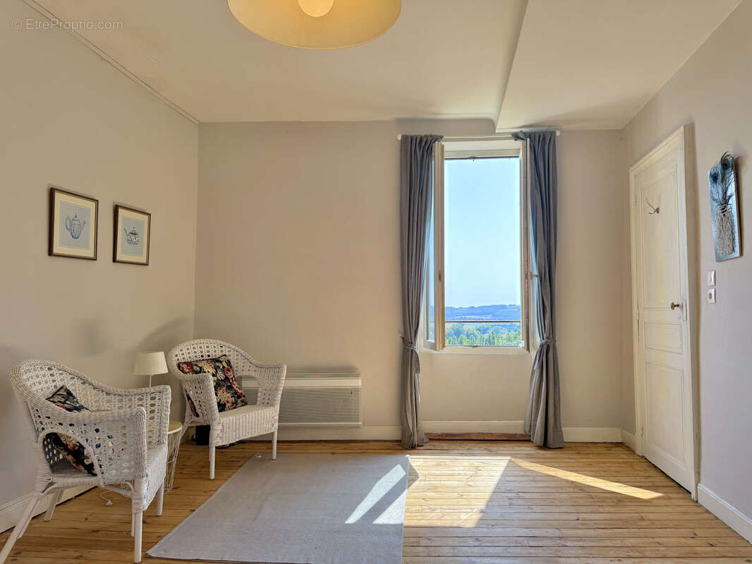 Maison à MONFLANQUIN