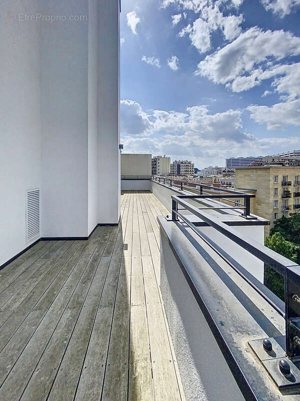 Appartement à PARIS-15E
