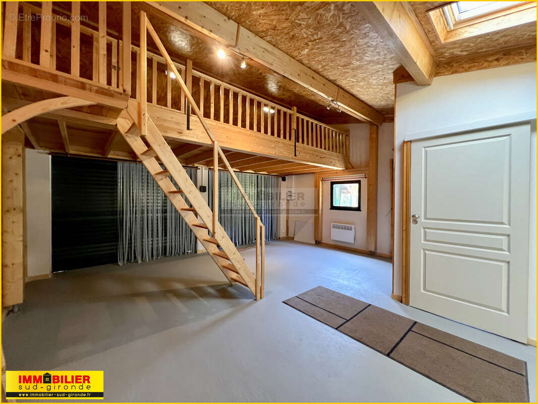 Maison à SAINT-MICHEL-DE-RIEUFRET