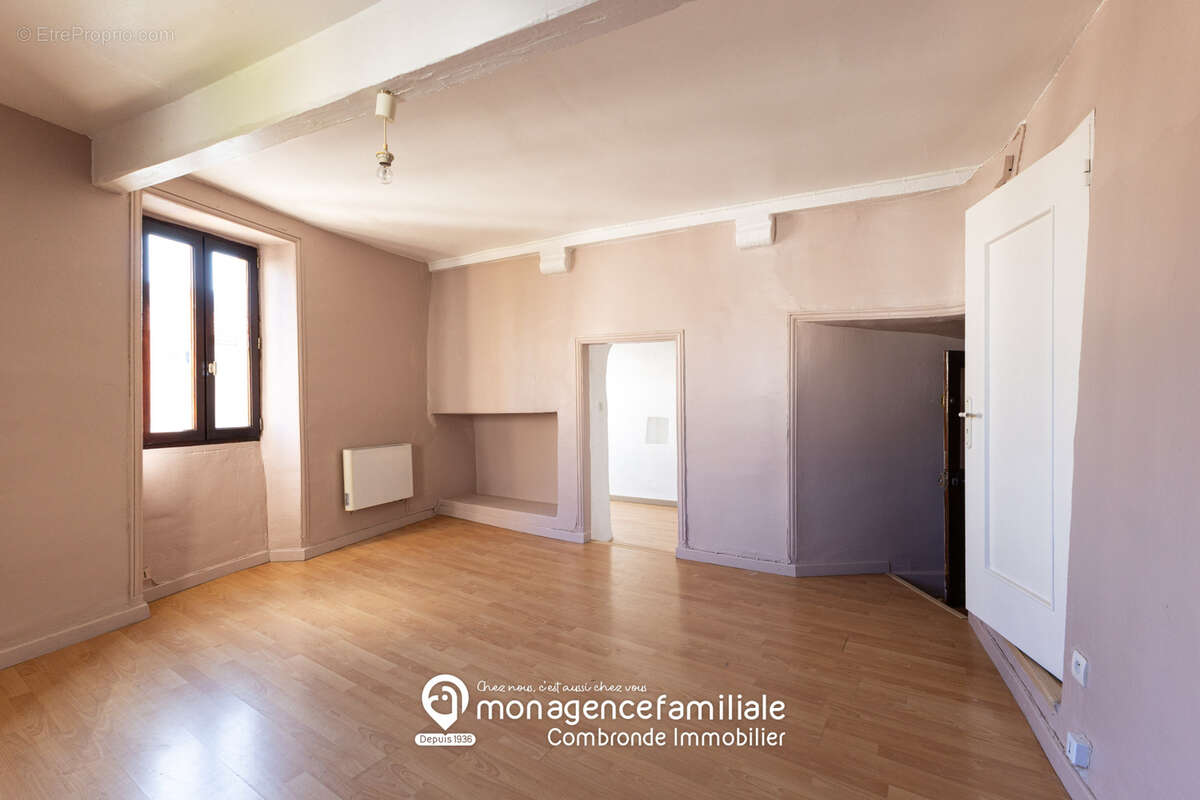 Maison à SAINT-AMANT-TALLENDE