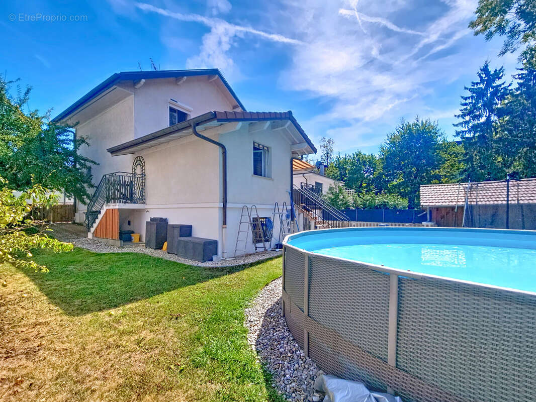 Maison à VILLE-LA-GRAND