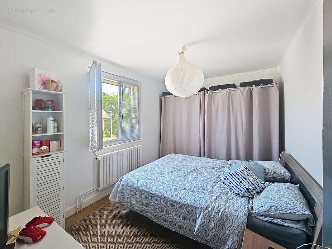 Maison à VILLE-LA-GRAND