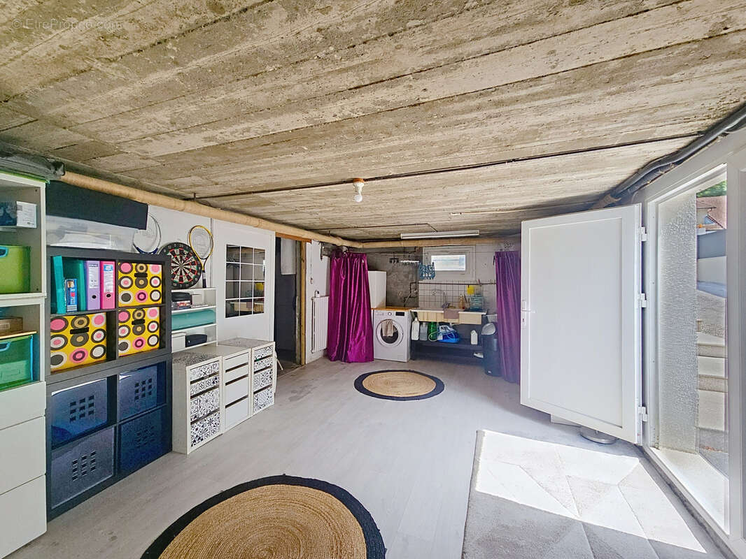 Maison à VILLE-LA-GRAND