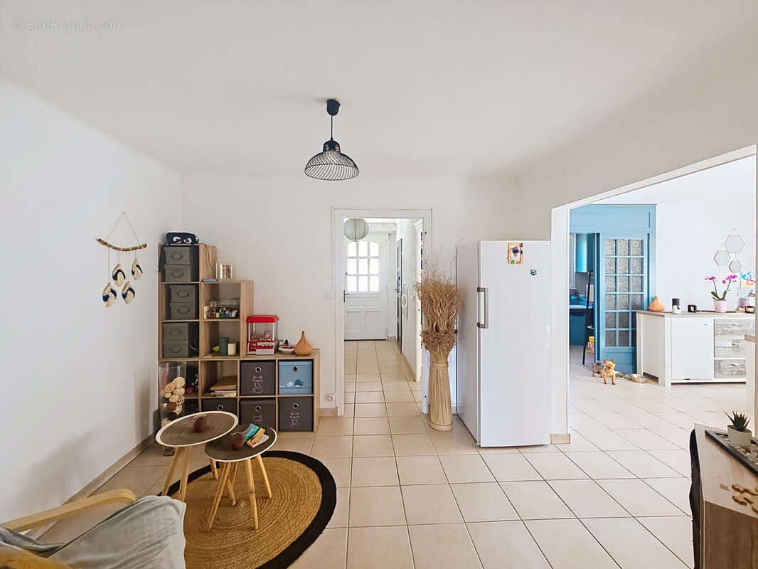 Maison à VILLE-LA-GRAND