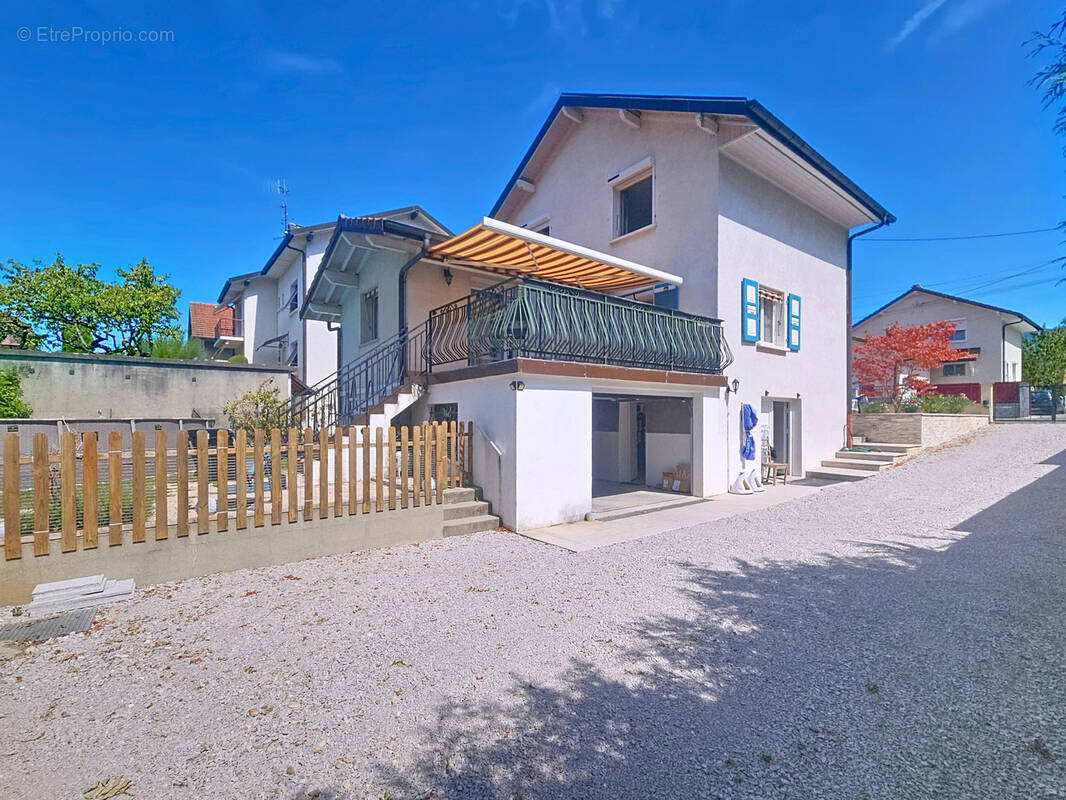 Maison à VILLE-LA-GRAND