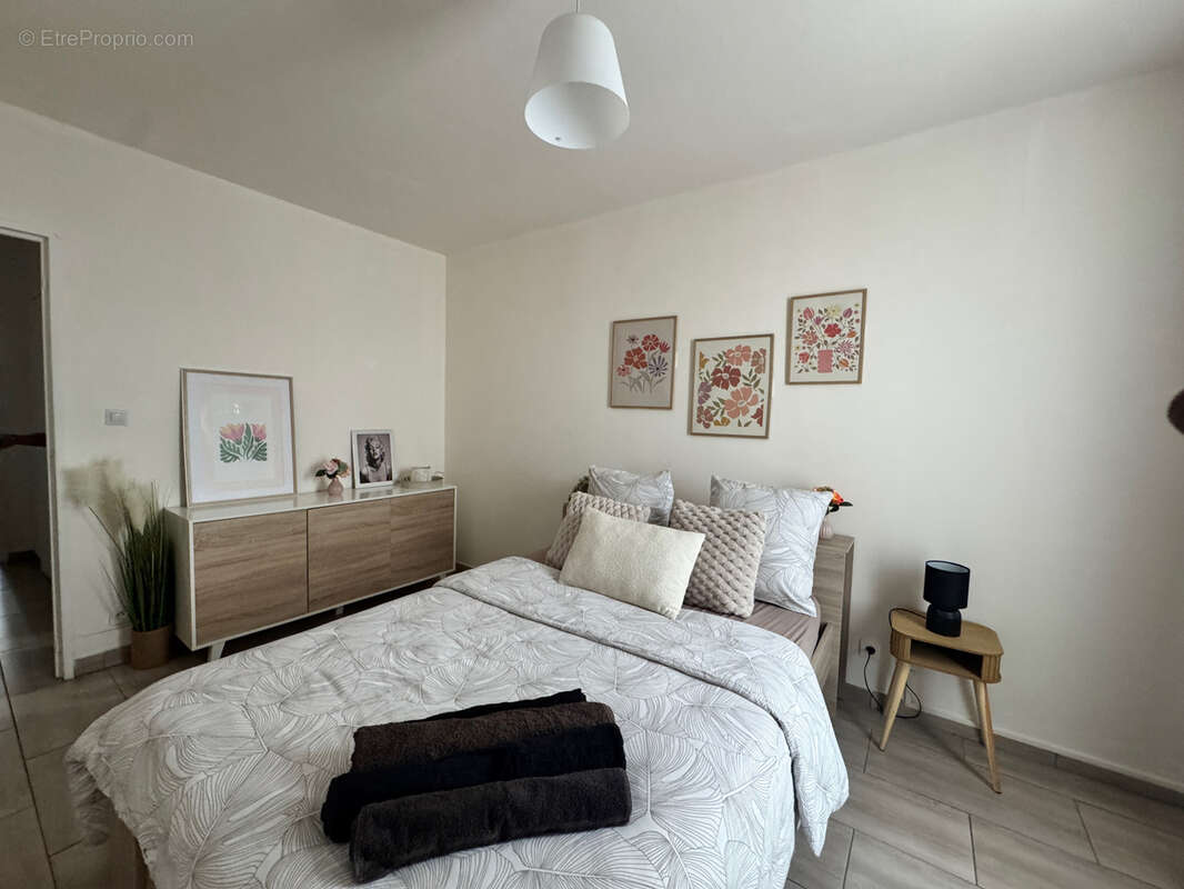 Appartement à PORT-DE-BOUC