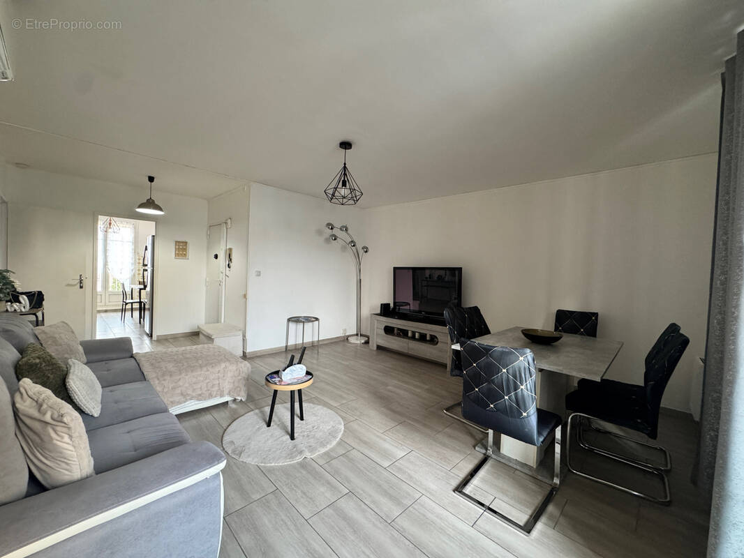 Appartement à PORT-DE-BOUC