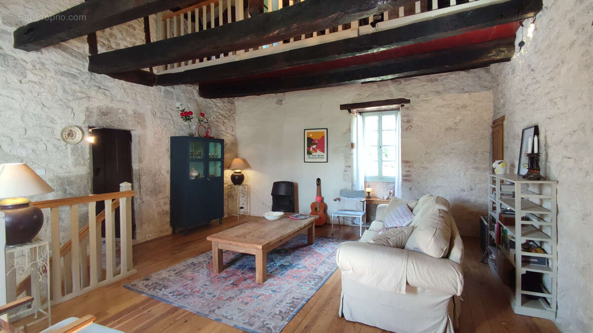 Maison à BAGAT-EN-QUERCY