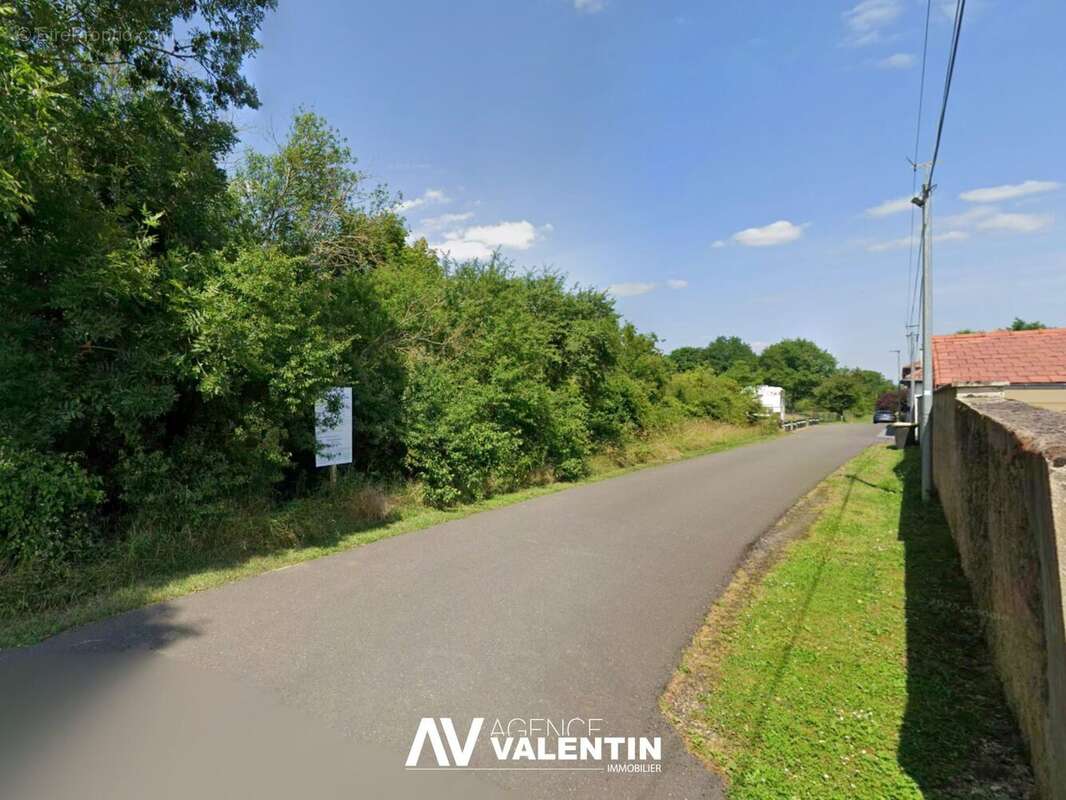 Terrain à LORRY-LES-METZ