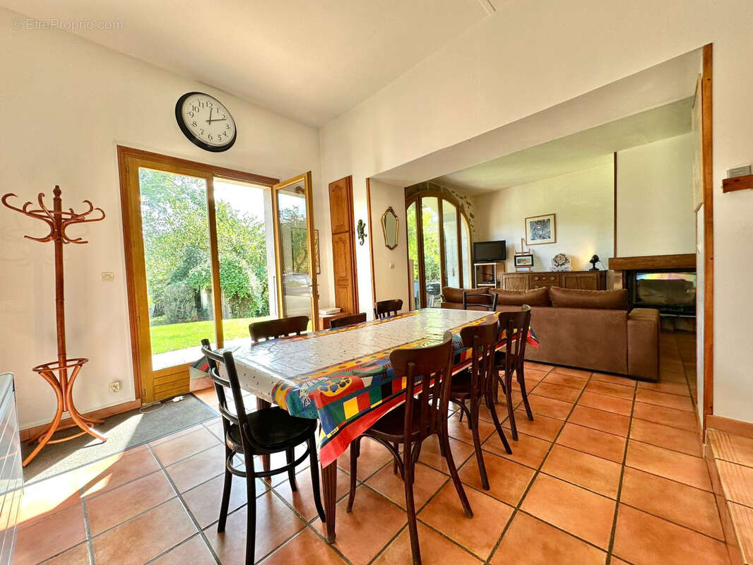 Maison à HAUTEVILLE-SUR-FIER