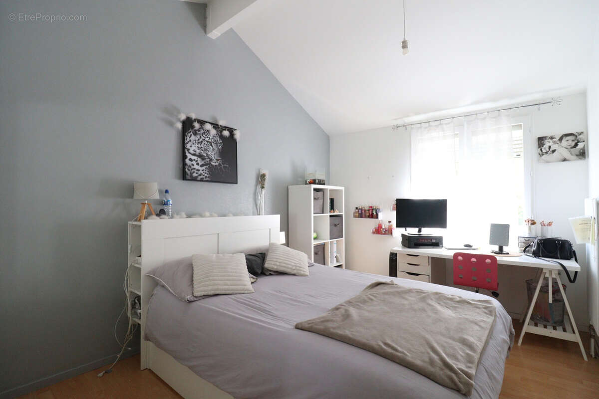 Maison à LE PONT-DE-CLAIX