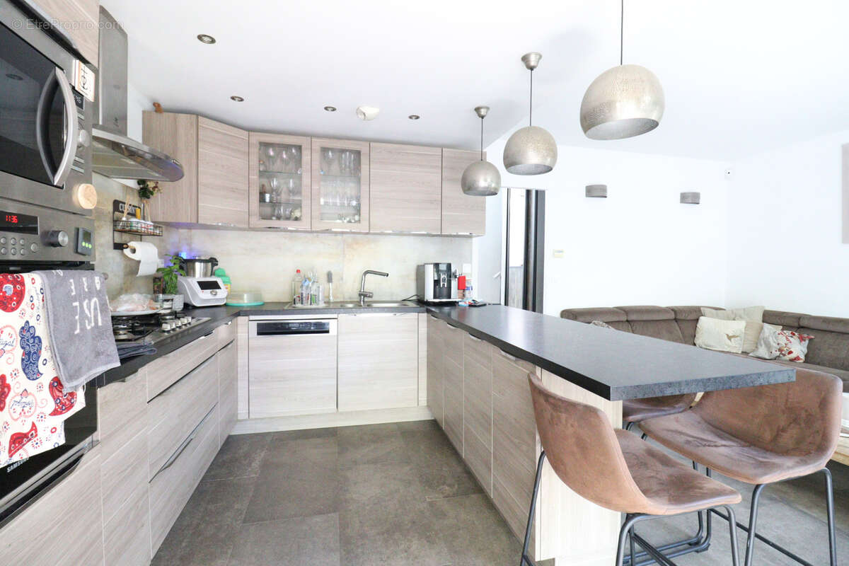 Maison à LE PONT-DE-CLAIX