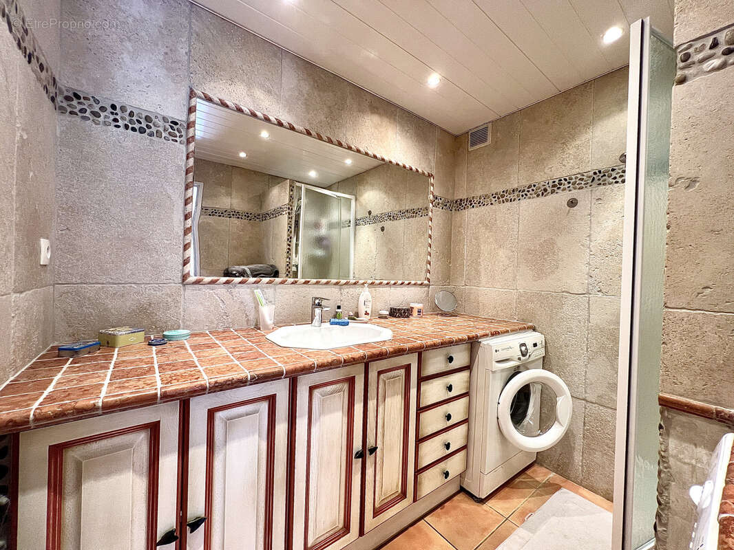 Appartement à MARSEILLE-13E