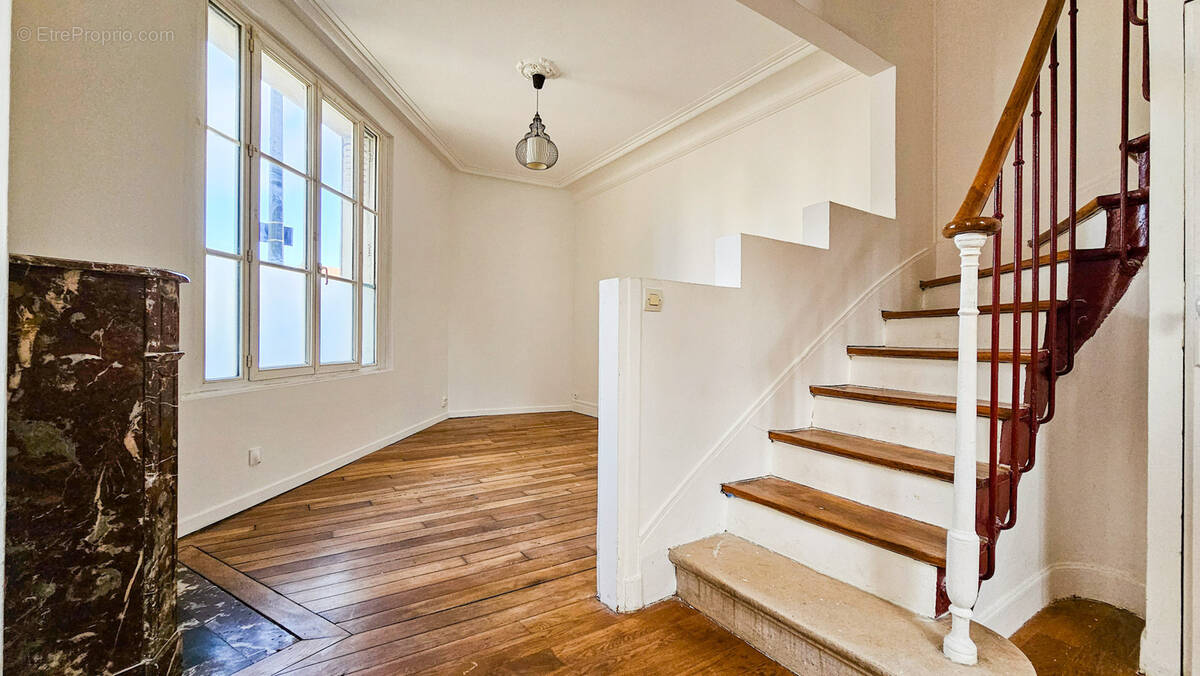 Maison à MAISONS-LAFFITTE