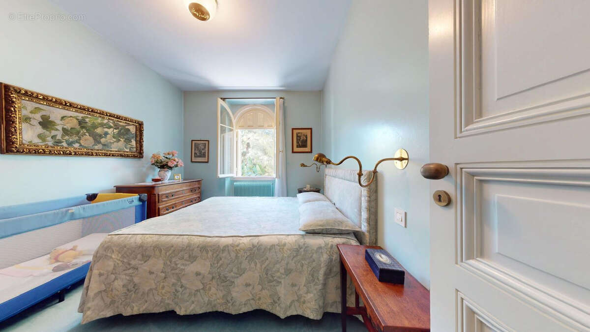 Appartement à ROQUEBRUNE-CAP-MARTIN