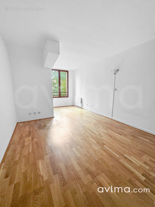 Maison à SAINT-NOM-LA-BRETECHE