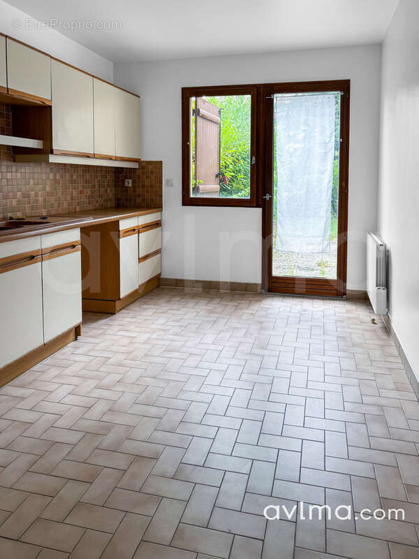 Maison à SAINT-NOM-LA-BRETECHE