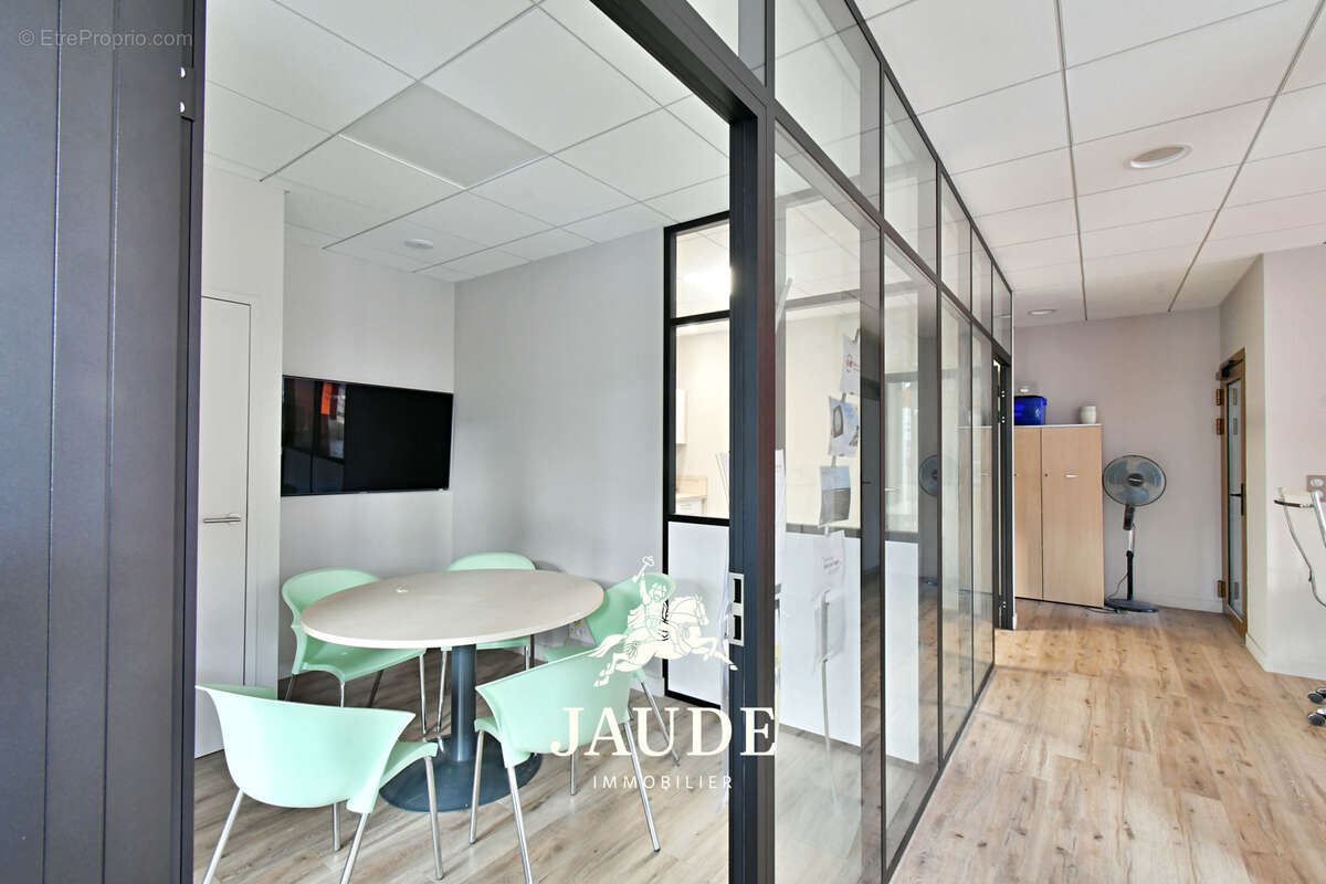 Commerce à CLERMONT-FERRAND