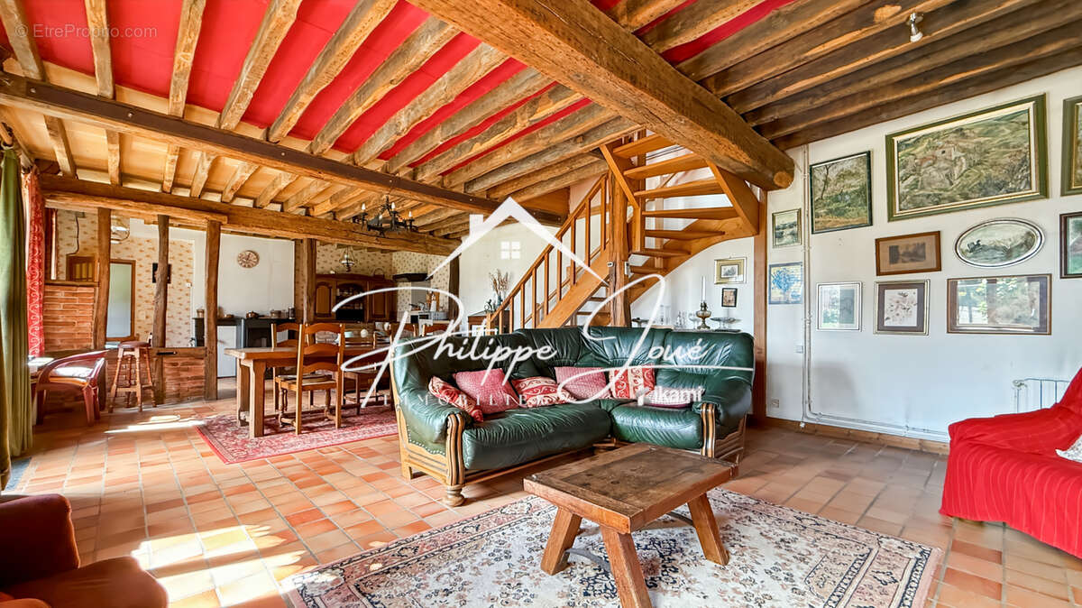 Maison à SAINT-MAURICE-AUX-RICHES-HOMMES