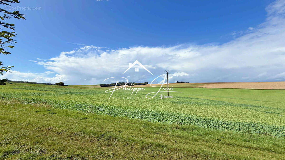 Maison à SAINT-MAURICE-AUX-RICHES-HOMMES