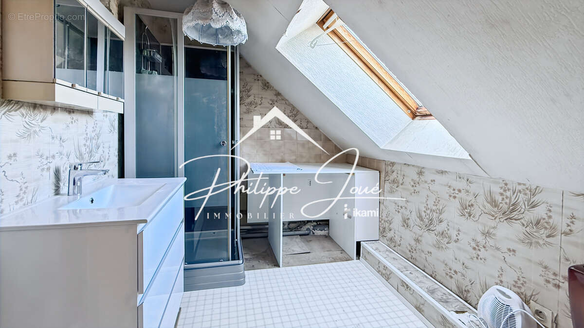 Maison à SAINT-MAURICE-AUX-RICHES-HOMMES