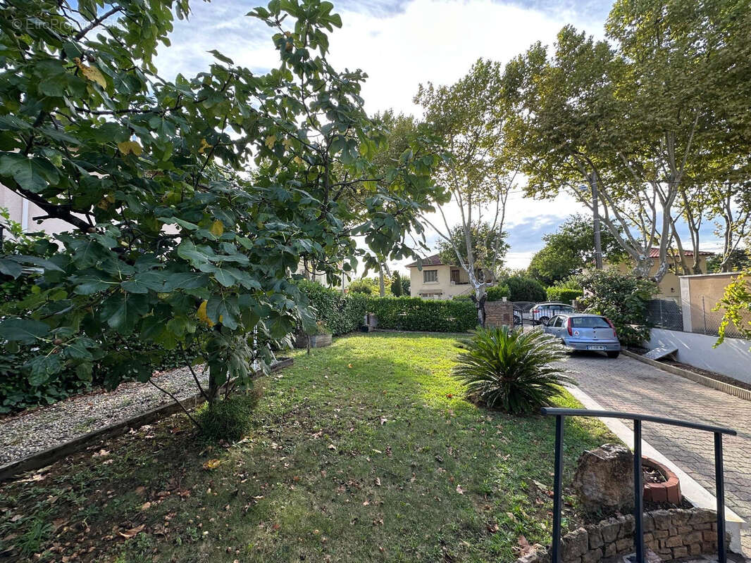 Maison à DECINES-CHARPIEU