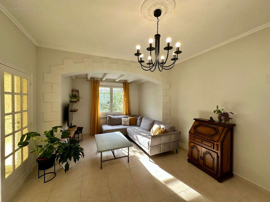 Maison à DECINES-CHARPIEU