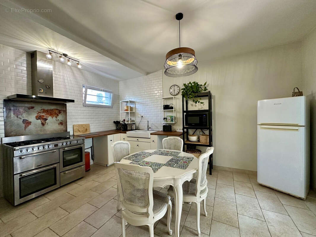 Maison à DECINES-CHARPIEU