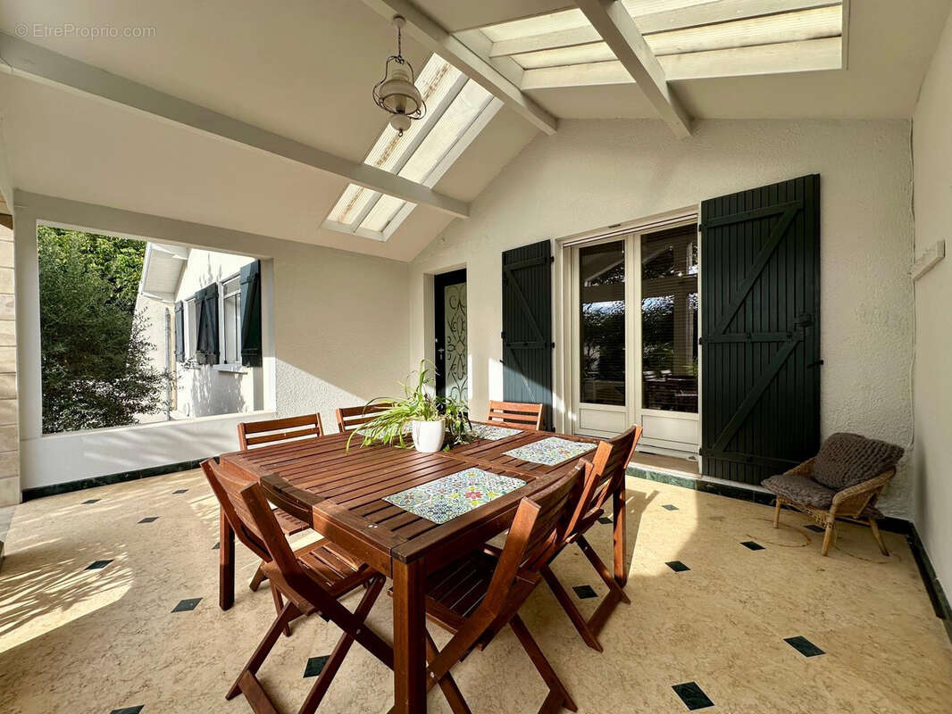 Maison à DECINES-CHARPIEU