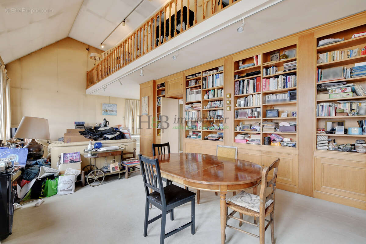 Commerce à PARIS-12E