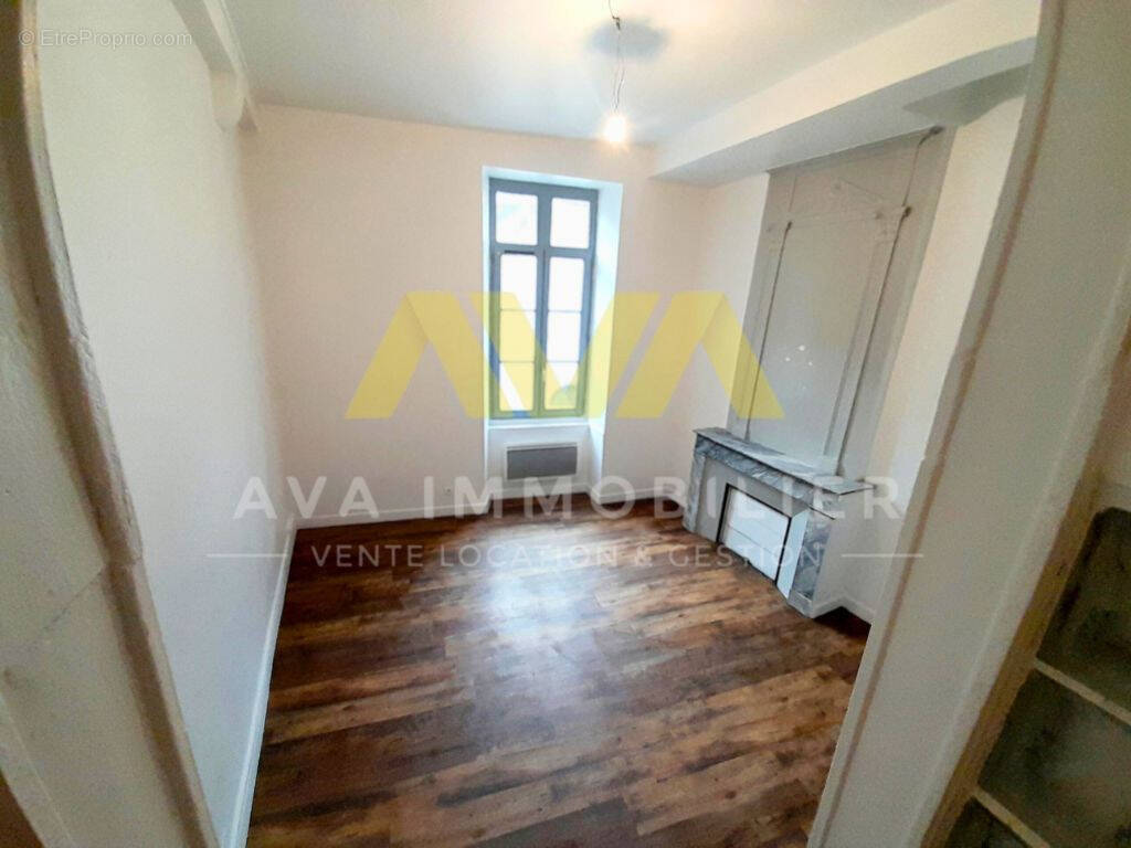 Appartement à OLORON-SAINTE-MARIE