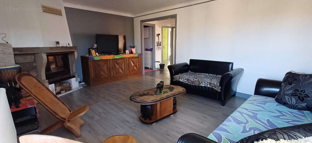 Maison à CHAMPAGNEY