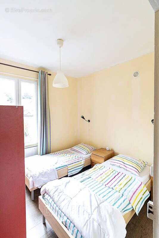 Maison à CHATEAUNEUF-LES-BAINS