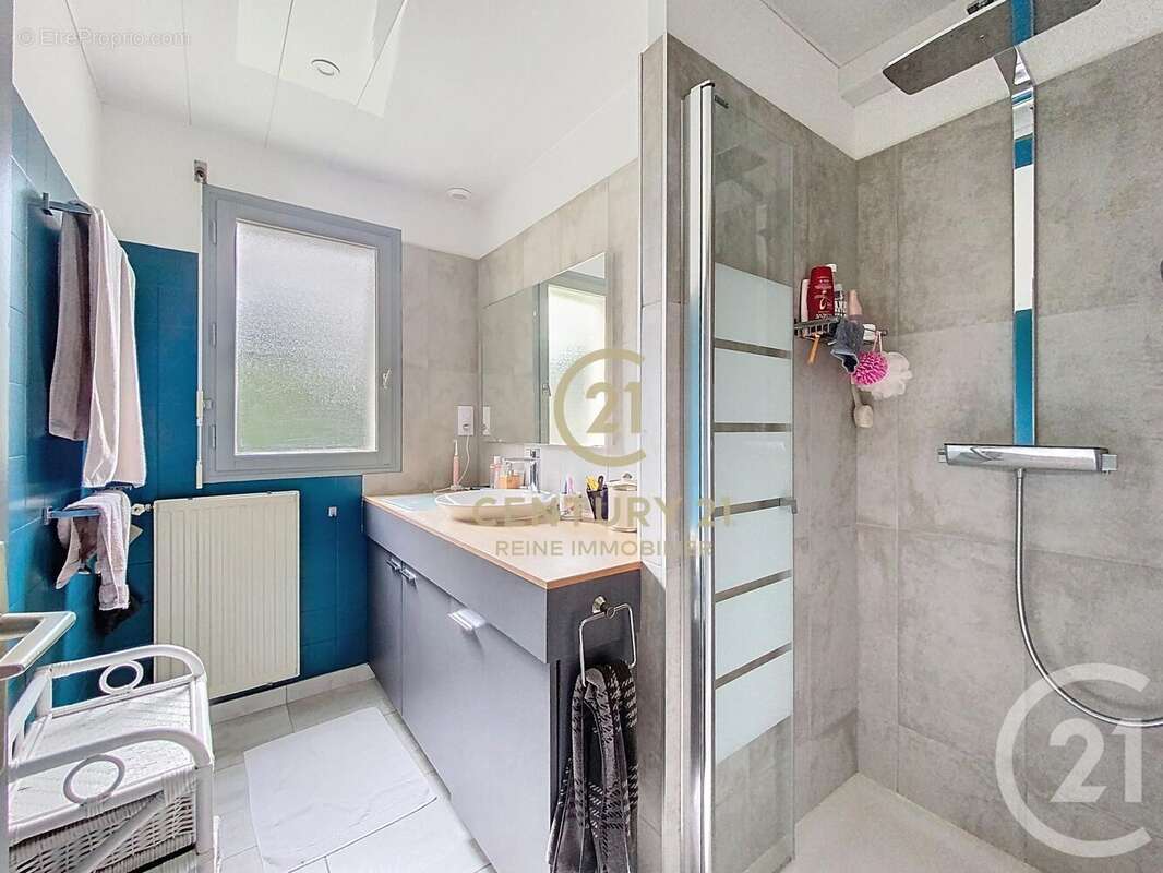 Maison à VEZIN-LE-COQUET