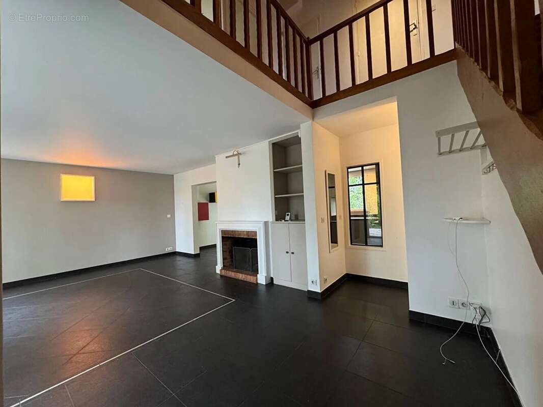 Maison à SAINT-NOM-LA-BRETECHE