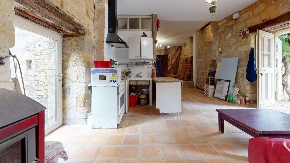 AppartementRdcKitchen - Maison à SAINT-CYPRIEN