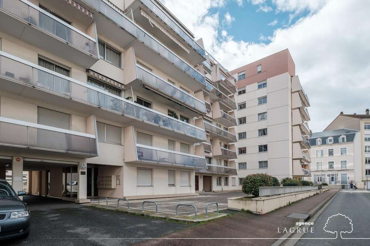   - Appartement à VICHY