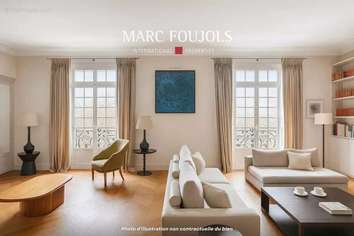 Appartement à PARIS-16E