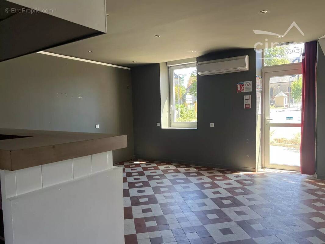 Appartement à NEUVY-GRANDCHAMP