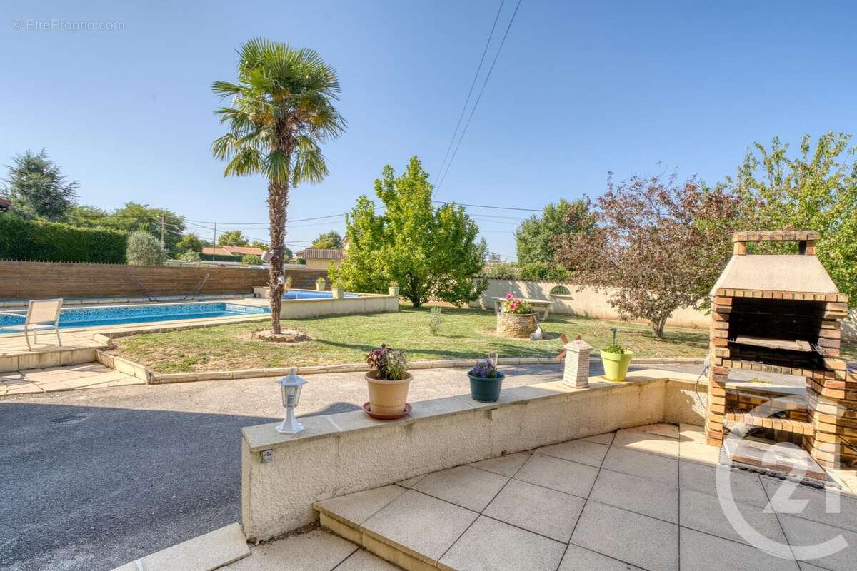 Maison à SAINTE-EUPHEMIE